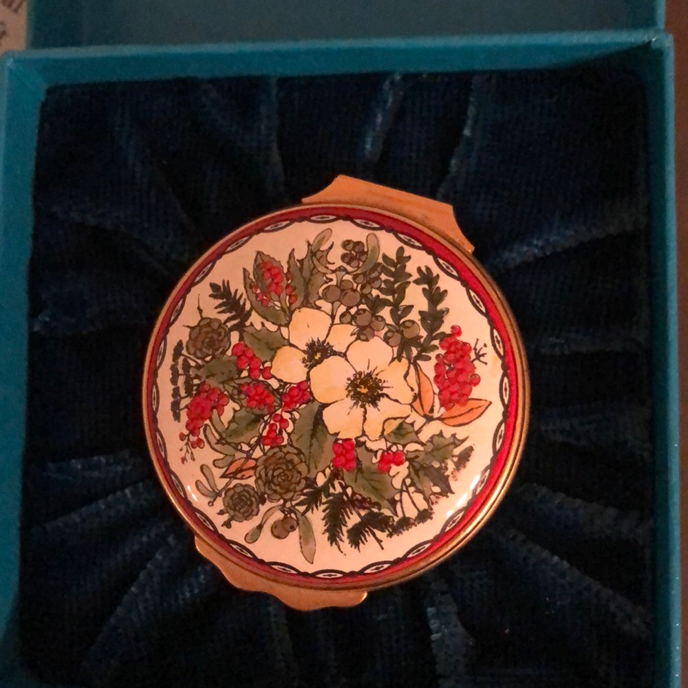 Vintage Halcyon Day Trinket Box Christmas 1983